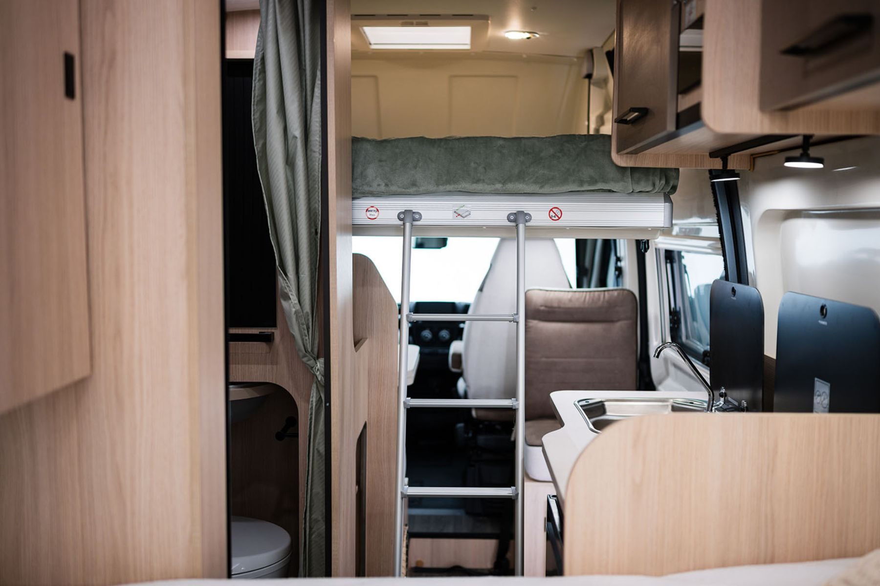 escaleras-randger-r555-valcaravan