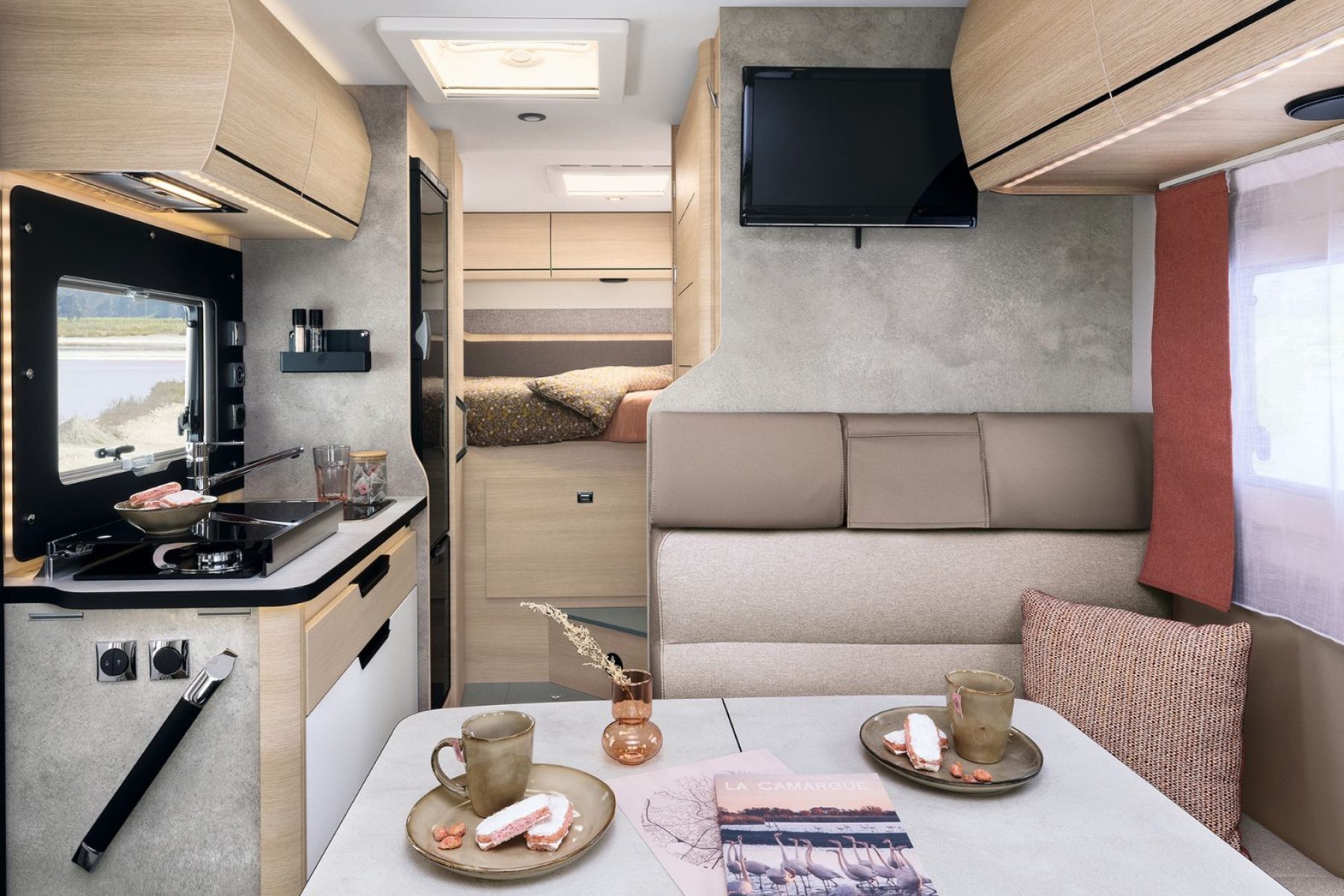 interior-rapido-C03-valcaravan