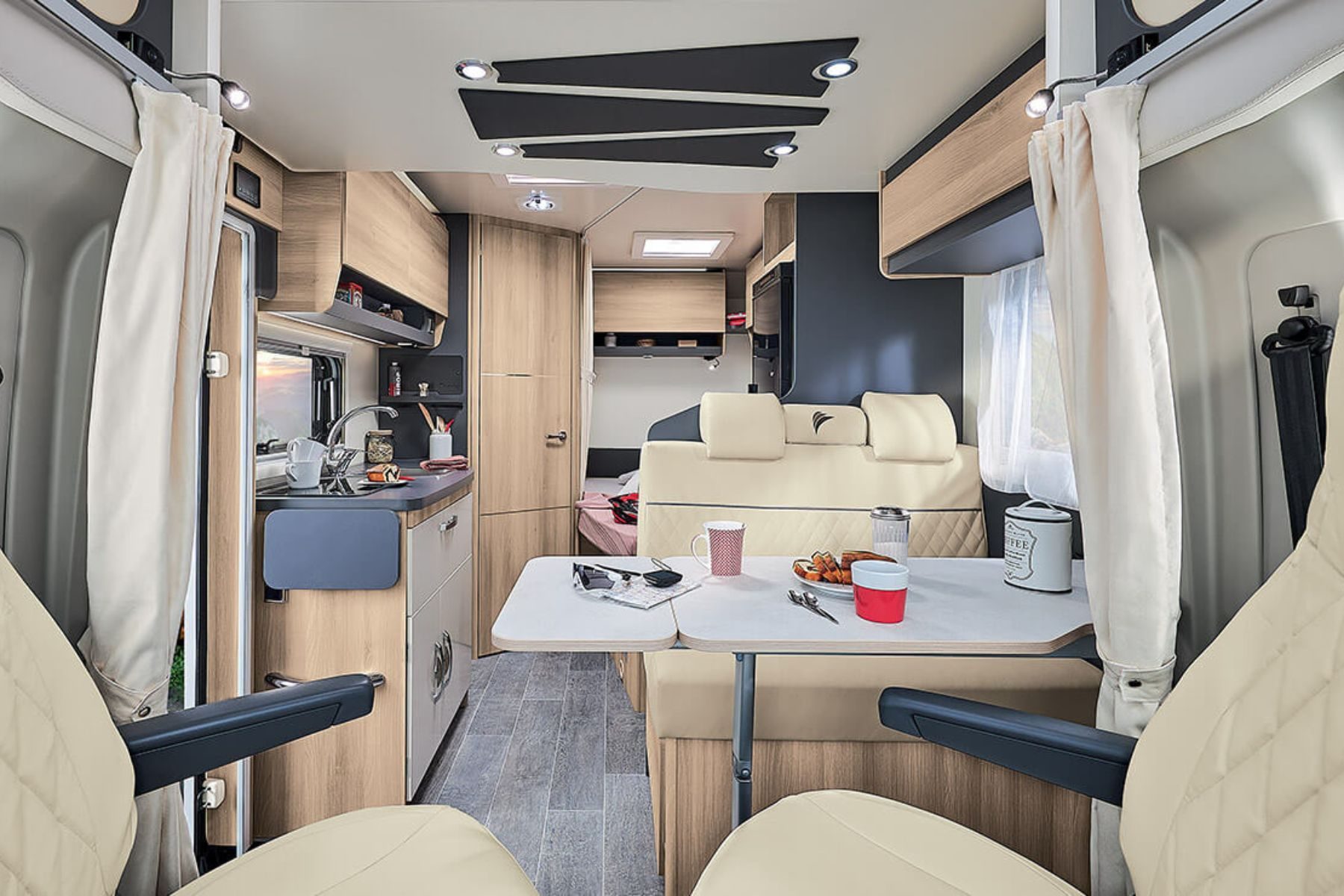 itineo-pf600-salon-valcaravan